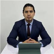 Psicólogo Clínico de formación, Magister en Neuropsicología y Maestrante en Gestión Educativa y Dirección de Centros Educativos.